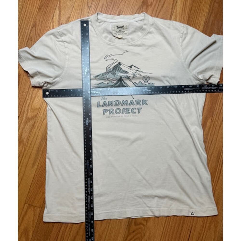 Lot of 2 Men's Tees – The Landmark Project & Helly Hansen – Size L - Picture 4 of 7